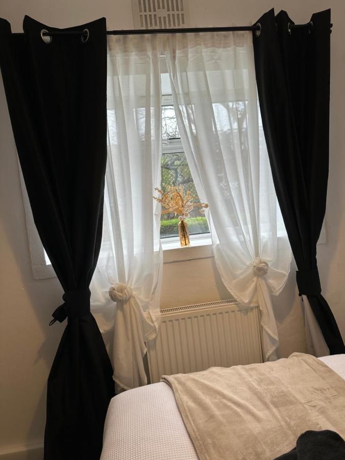 Lovely 2Bedroom 4Mins From Wimbledon Station London Exteriör bild