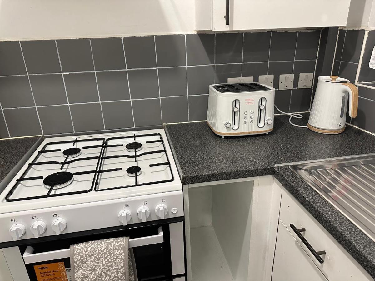 Lovely 2Bedroom 4Mins From Wimbledon Station London Exteriör bild
