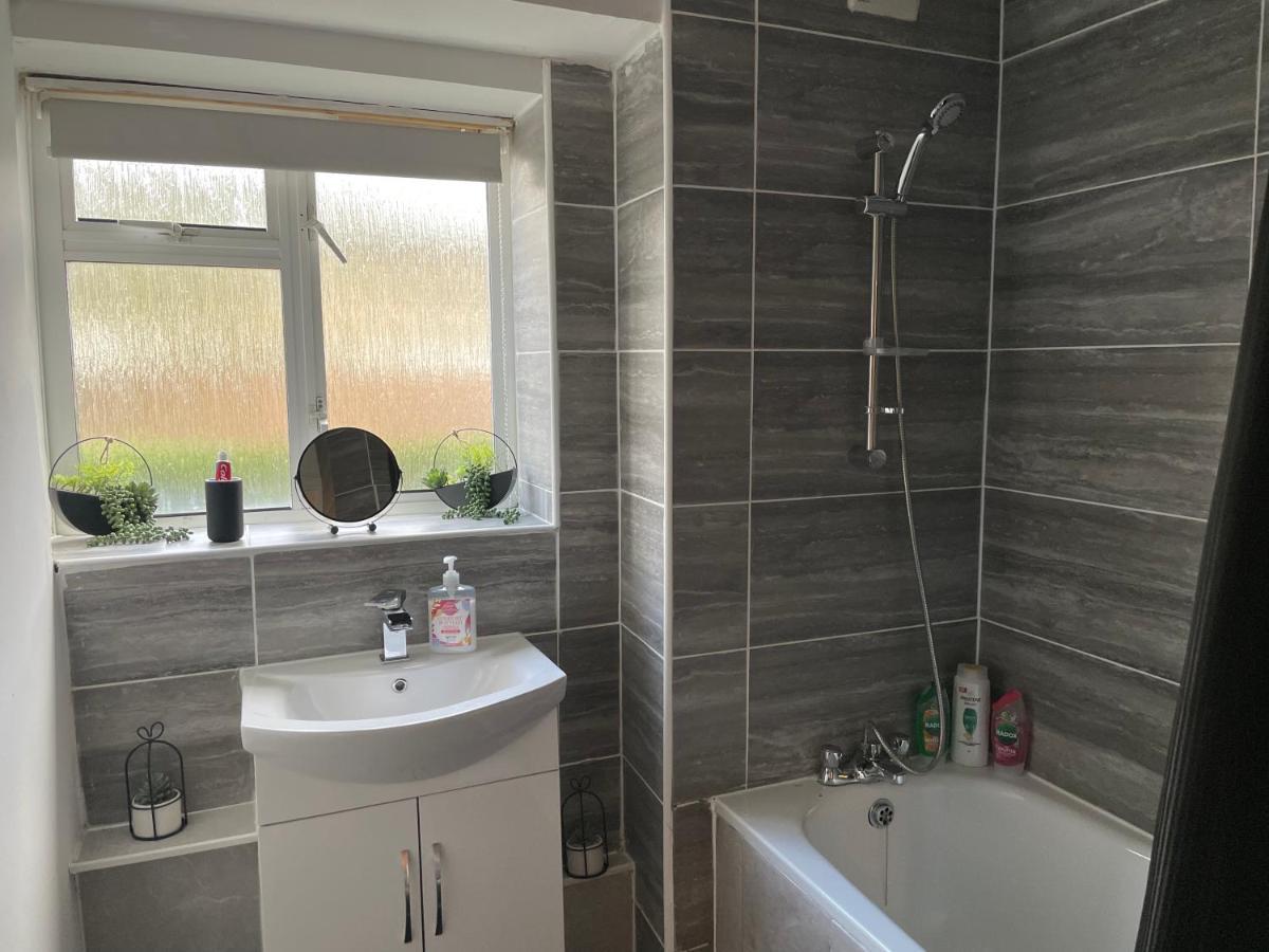 Lovely 2Bedroom 4Mins From Wimbledon Station London Exteriör bild
